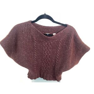 Language cropped sweater